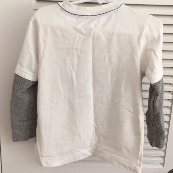 Gymboree 4t graphic long sleeve winter tee - Picture 2 of 2